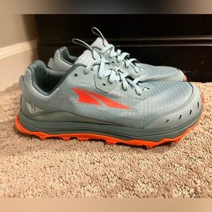 ALTRA Women's AL0A548E Lone Peak 6 Trail Running Shoe size 8.5